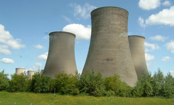 Didcot_power_station_cooling_tower_zootalures.png