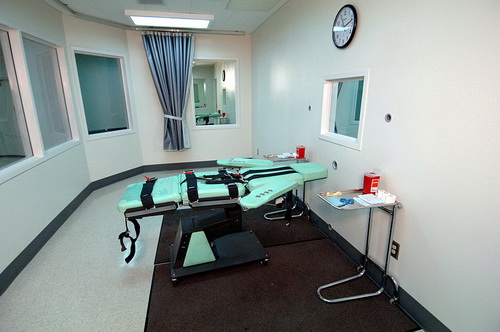 圣昆汀州立监狱中的注射床。（图：Wiki）